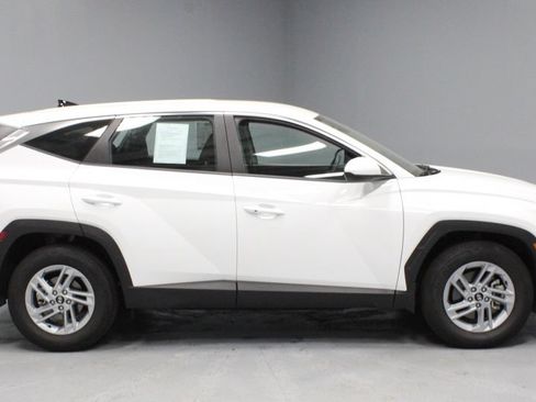 Used 2025 Hyundai Tucson SE FWD image 11