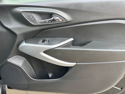 Used 2024 Chevrolet Trax LS FWD image 23