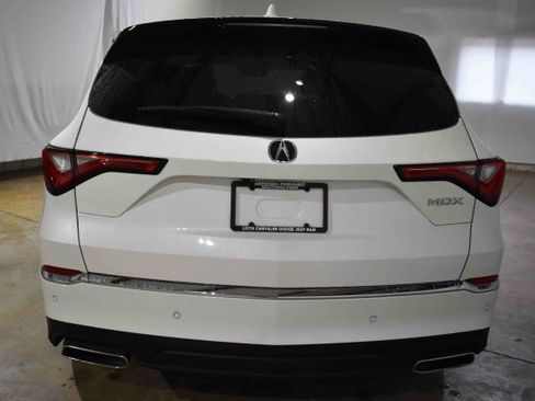 Used 2023 Acura MDX w/Technology Package image 8
