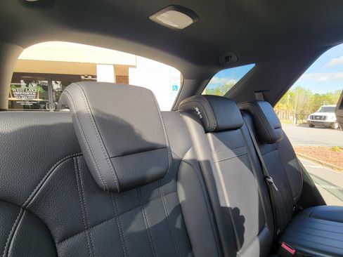 Used 2016 Mercedes-Benz GLE 350 4MATIC w/ Premium Package image 42