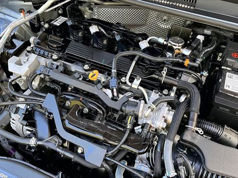 Used 2024 Toyota Corolla LE image 31