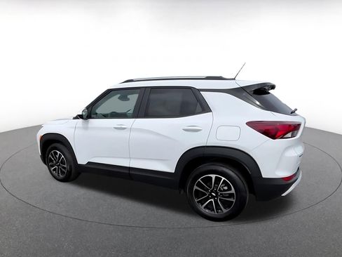 Used 2025 Chevrolet TrailBlazer LT image 10