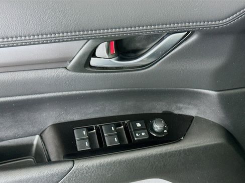 Used 2025 MAZDA CX-5 AWD 2.5 S w/ Preferred Package image 15