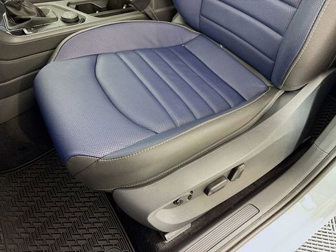 New 2026 Volkswagen Taos SEL AWD/4WD image 19