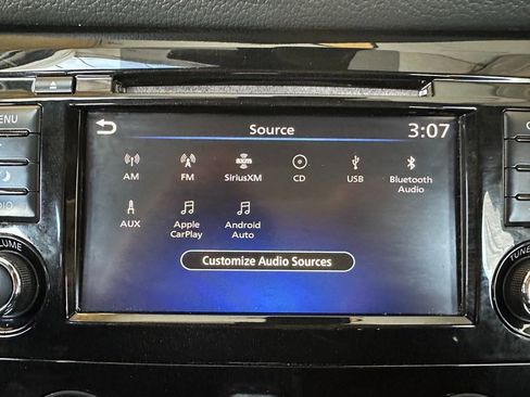 Used 2022 Nissan Rogue Sport S image 4