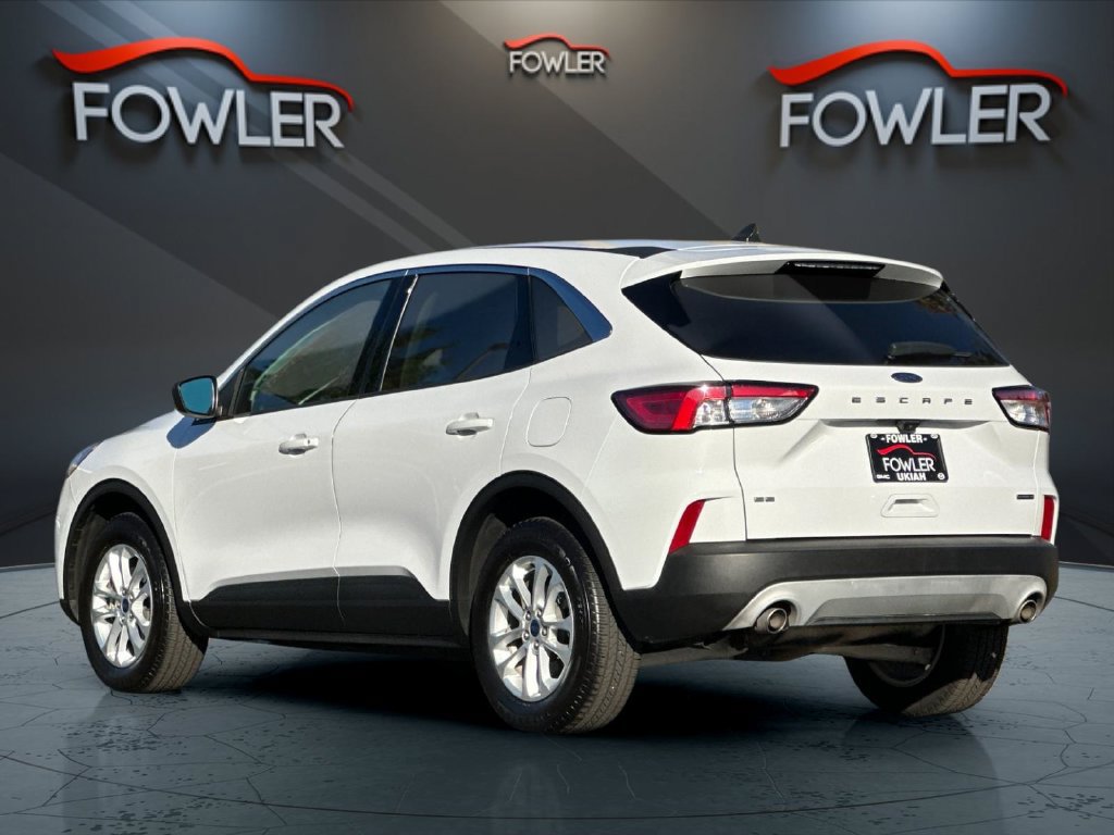 Used 2022 Ford Escape SE AWD/4WD image 3