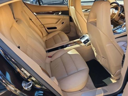 Used 2011 Porsche Panamera S image 8