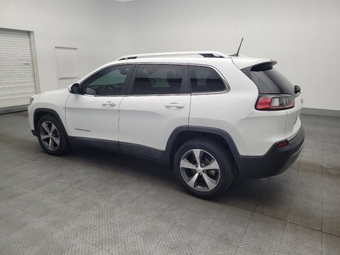 Used 2019 Jeep Cherokee Limited image 3