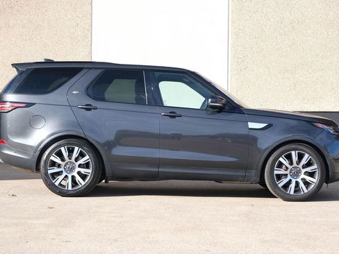 Used 2019 Land Rover Discovery HSE image 11