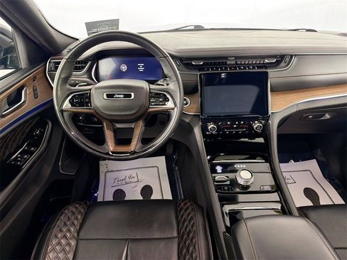 Used 2021 Jeep Grand Cherokee L Summit w/ Luxury Tech Group V image 21