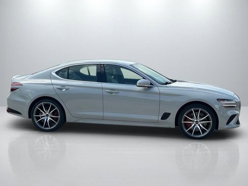 Used 2025 Genesis G70 2.5T RWD image 4