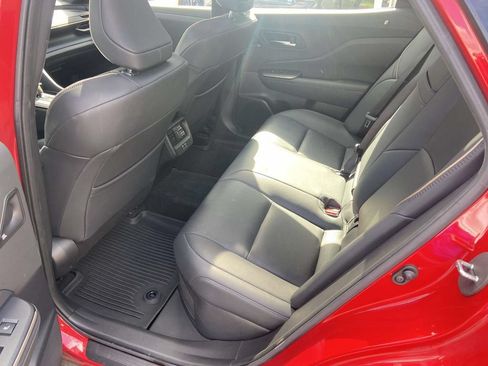 Used 2023 Toyota Crown AWD/4WD image 18
