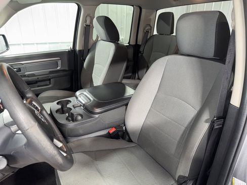 Used 2024 RAM 1500 Classic SLT image 19