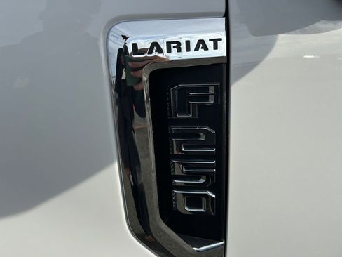 Used 2020 Ford F250 Lariat w/ Lariat Ultimate Package AWD/4WD image 36