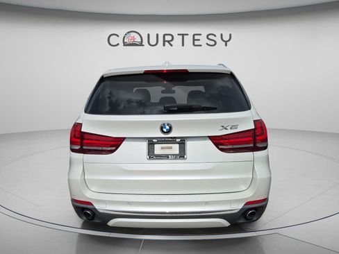 Used 2017 BMW X5 sDrive35i RWD image 2