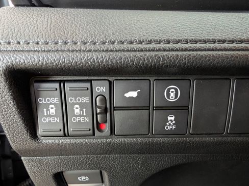 Used 2024 Honda Odyssey EX-L image 13