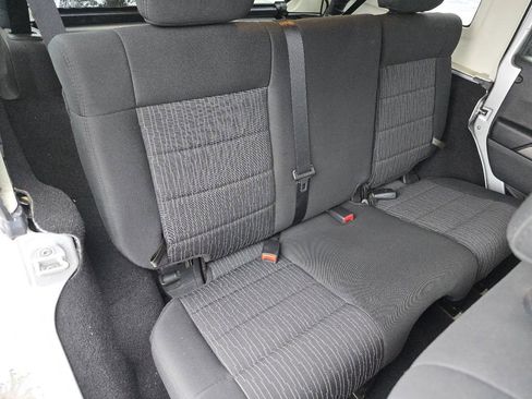 Used 2012 Jeep Wrangler Unlimited Sport image 17