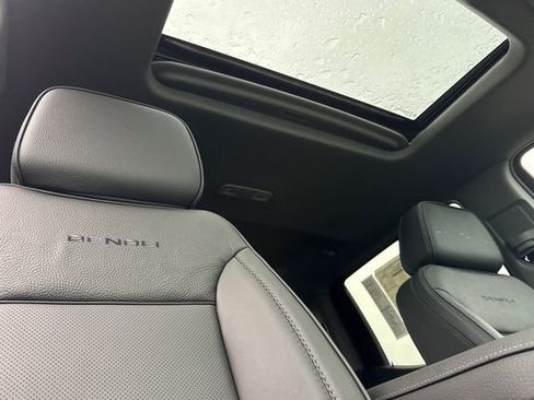 New 2026 GMC Sierra 1500 Denali w/ Denali Reserve Package image 18