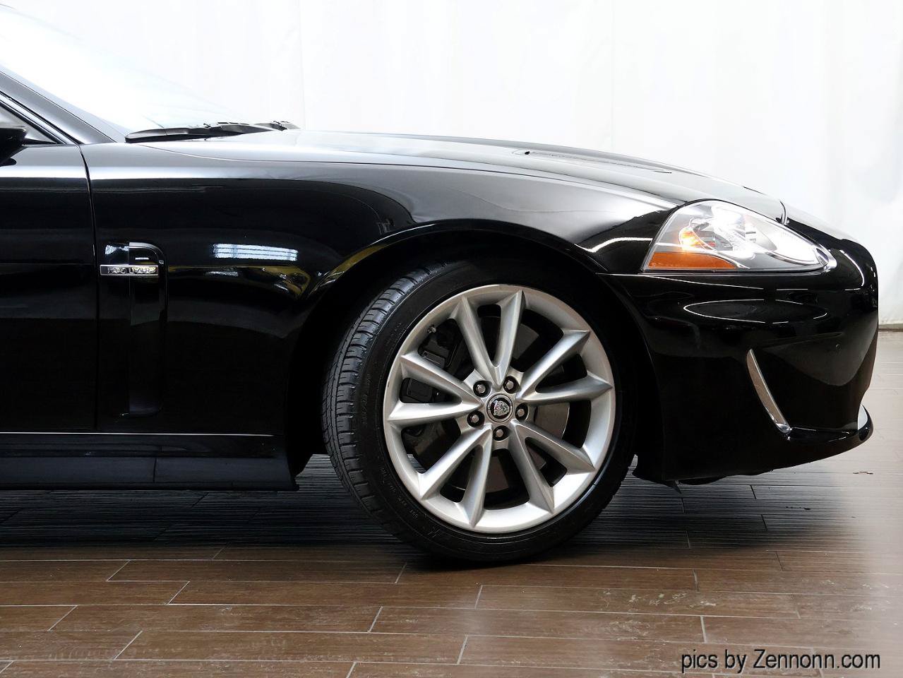 Used 2010 Jaguar XKR R RWD image 4