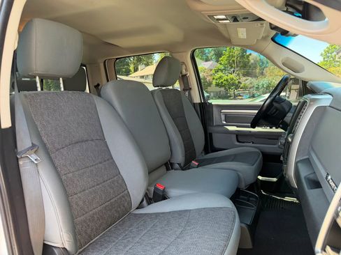 Used 2019 RAM 1500 Big Horn AWD/4WD image 28