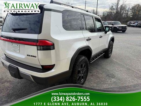 Used 2025 Lexus GX 550 AWD/4WD image 6