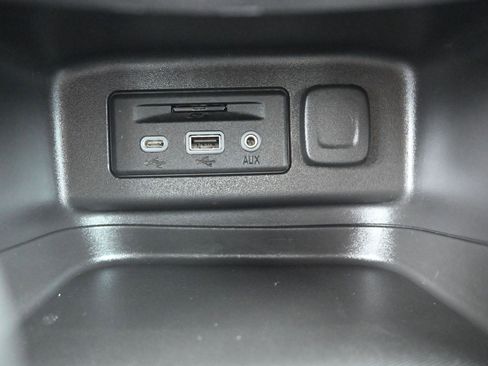 Used 2024 Chevrolet Equinox LT image 20