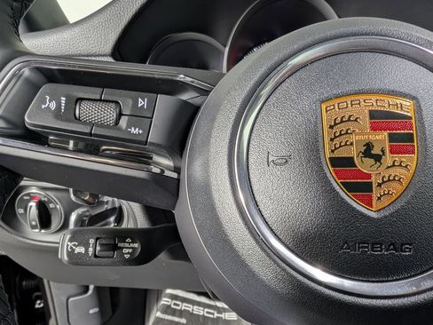 New 2026 Porsche Macan image 37