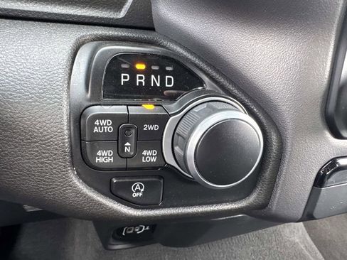 Used 2022 RAM 1500 Big Horn AWD/4WD image 24