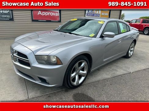 Used 2013 Dodge Charger SXT Plus RWD image 1