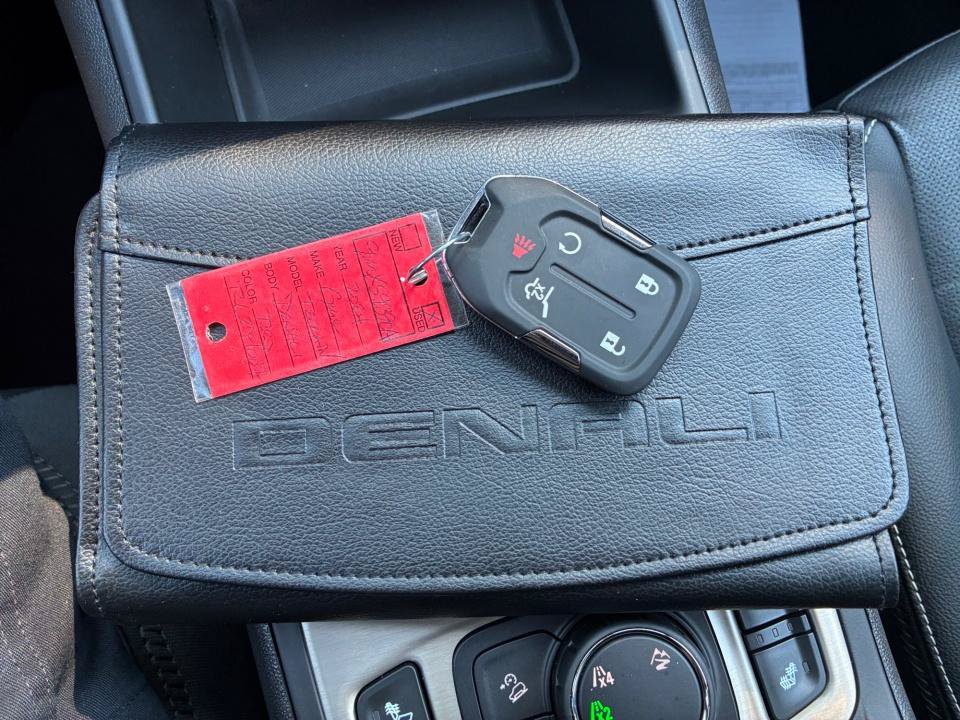 Used 2024 GMC Terrain Denali AWD/4WD image 34