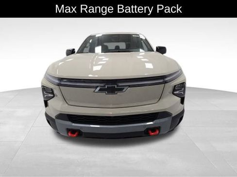 New 2026 Chevrolet Silverado EV Trail Boss image 9
