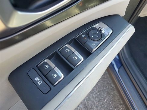 New 2026 Kia Sorento S w/ S Panoramic Sunroof Package image 21