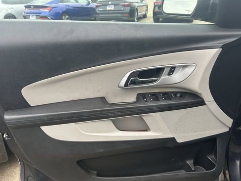 Used 2016 Chevrolet Equinox LS image 3