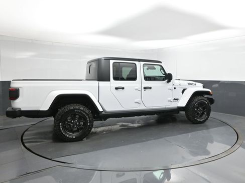 New 2026 Jeep Gladiator Willys image 30