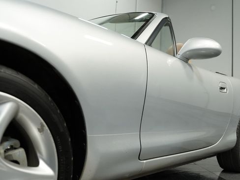 Used 2001 MAZDA MX-5 Miata LS image 18