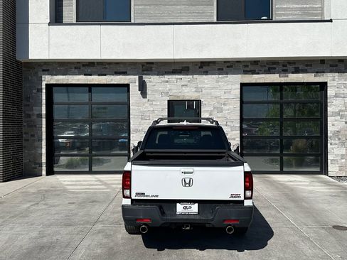 Used 2021 Honda Ridgeline Sport image 4