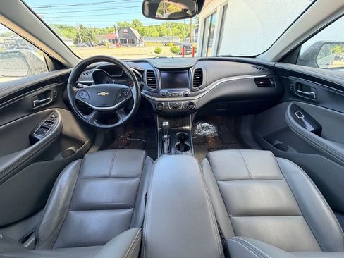 Used 2017 Chevrolet Impala LT w/ Leather Package FWD image 19