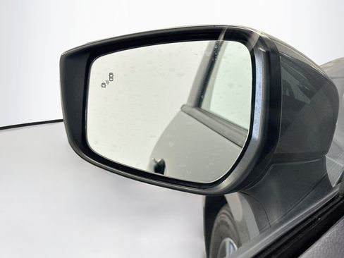 Used 2025 Nissan Versa SV FWD image 16