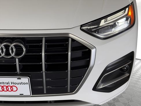 Certified 2023 Audi Q5 2.0T Premium Plus w/ Premium Plus Package AWD/4WD image 11