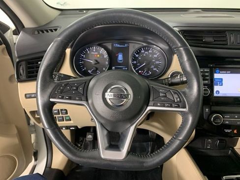 Used 2017 Nissan Rogue SL w/ SL Premium Package AWD/4WD image 20