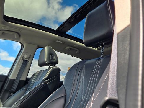 Certified 2026 Acura MDX w/ Advance Package image 3