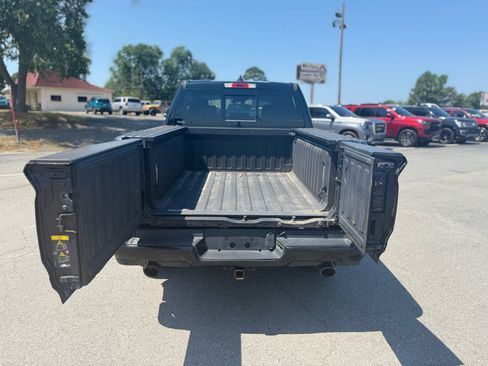 Used 2020 RAM 1500 Limited w/ Black Appearance Package AWD/4WD image 20
