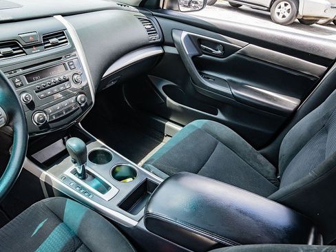 Used 2015 Nissan Altima 2.5 S w/ Sport Value Package FWD image 15