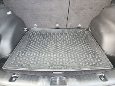 Used 2024 Jeep Compass Latitude w/ Convenience Group image 35