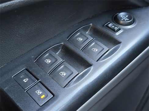 Used 2018 Chevrolet Colorado LT image 24