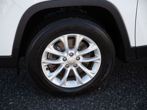 Used 2022 Jeep Cherokee Latitude Lux image 9