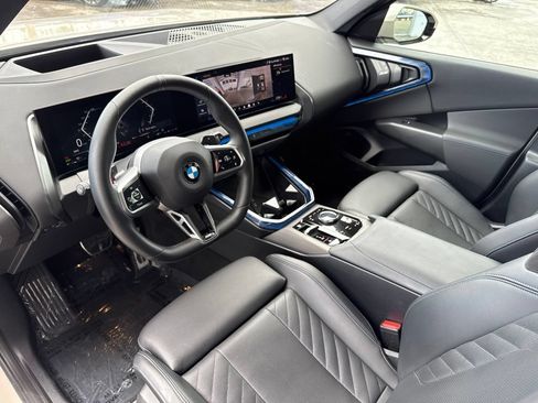Used 2025 BMW X3 xDrive30i w/ Premium Package AWD/4WD image 9