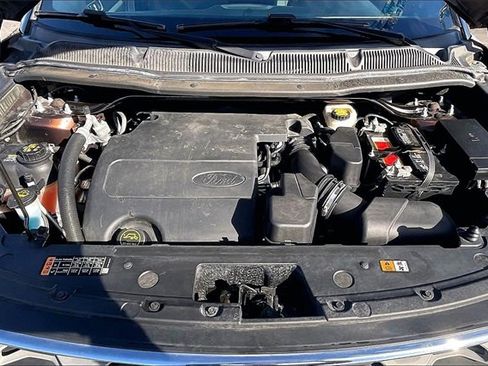 Certified 2017 Ford Explorer XLT w/ Equipment Group 201A image 10