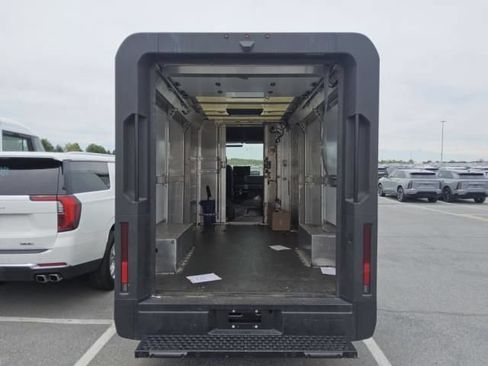Used 2024 Chevrolet Brightdrop 600 w/ Commercial Equipment Package AWD/4WD image 22