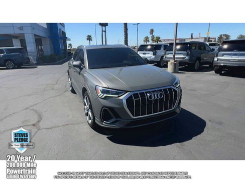 Used 2021 Audi Q3 2.0T Premium Plus w/ Premium Plus Package AWD/4WD image 3